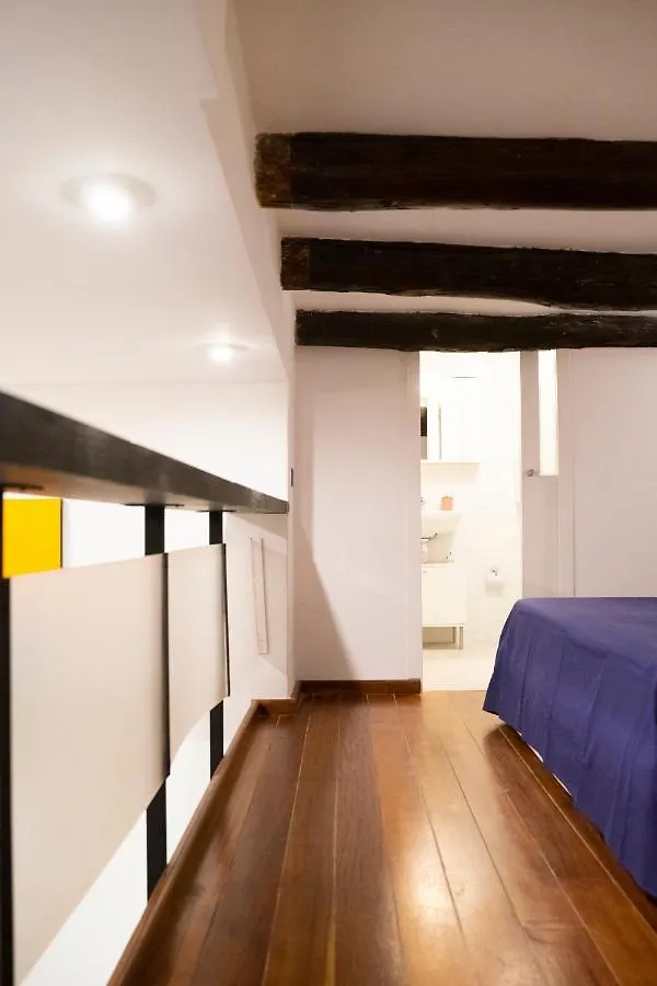 Tom Apartments 나폴리